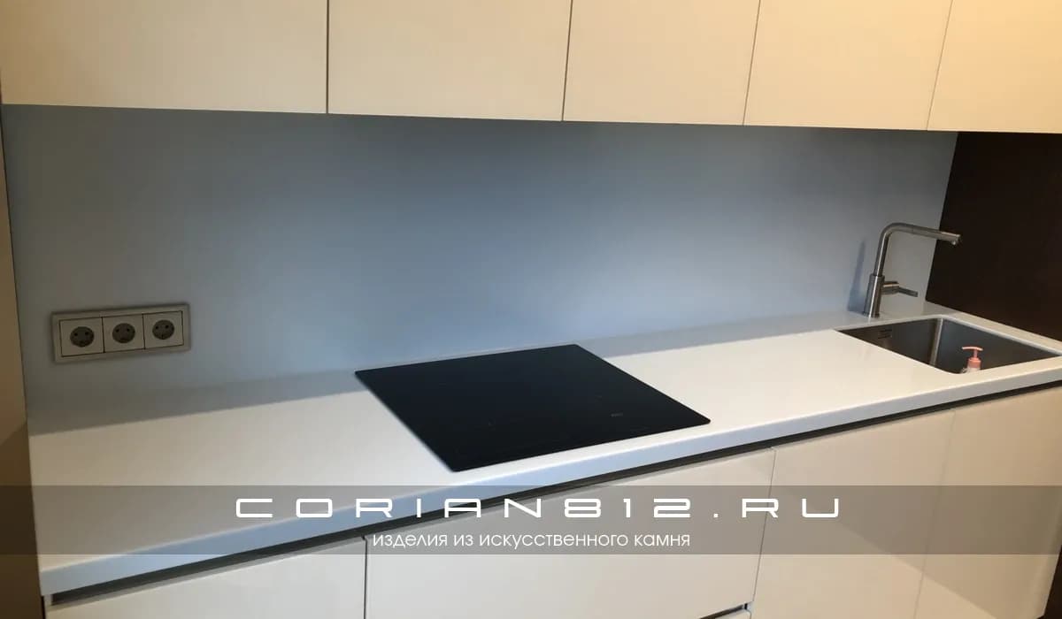 Столешница с фартуком из искусственного камня