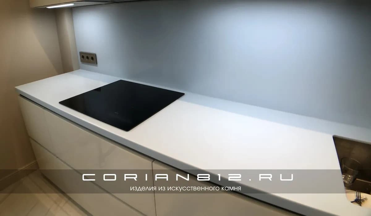 Столешница с фартуком из искусственного камня на заказ